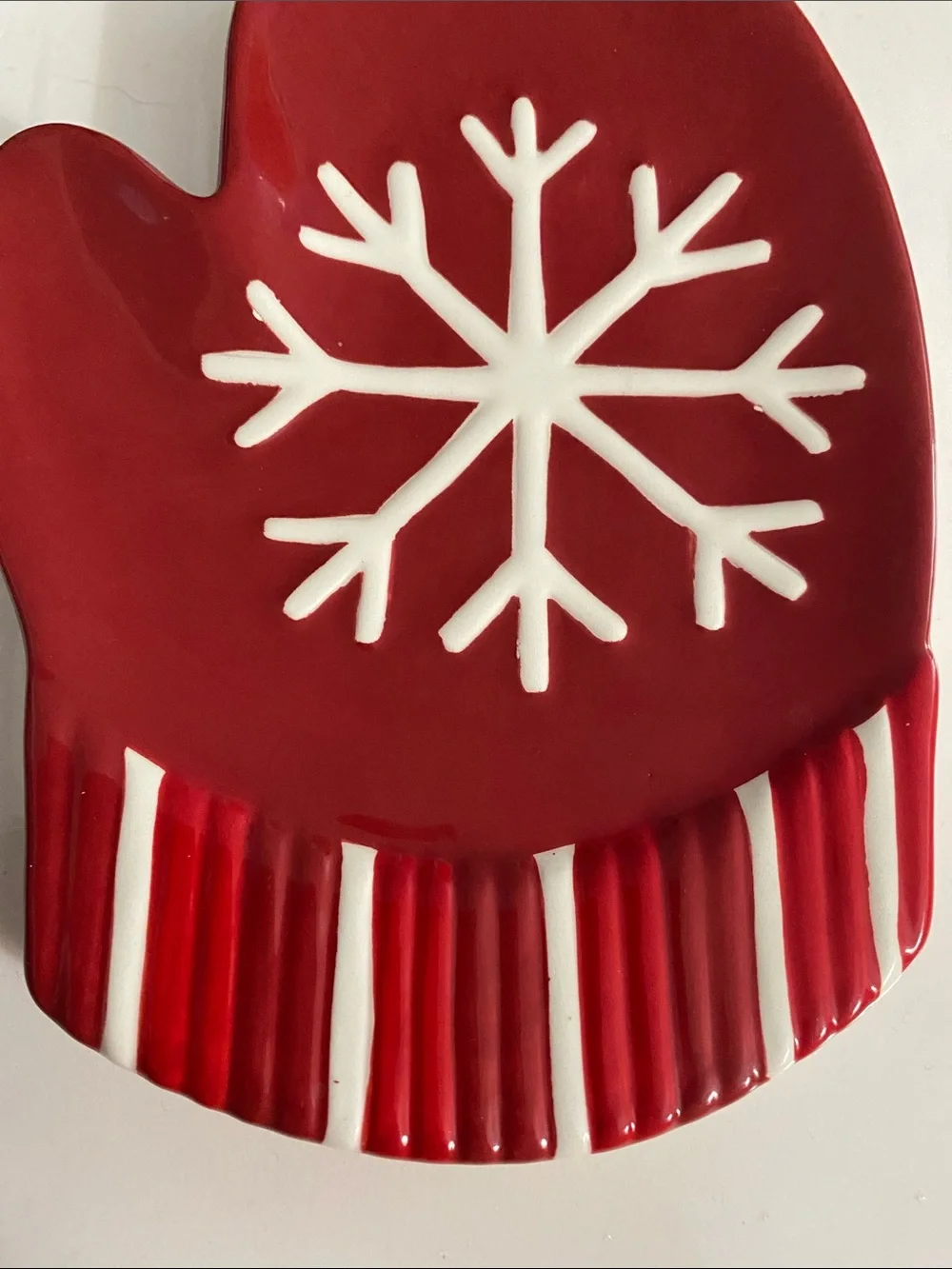 Boston Warehouse Trading Corp. Mitten Spoon Rest, Snow much fun, Cottagecore